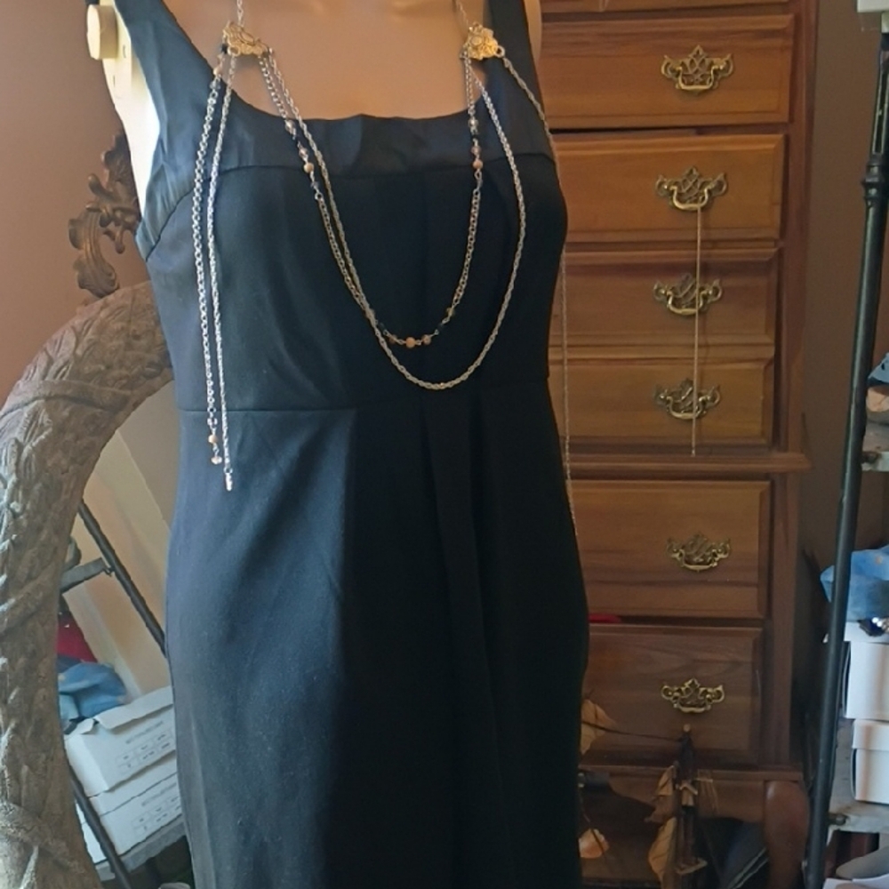 Old Navy Black Sleeveless Scoop Neck Midi Dress